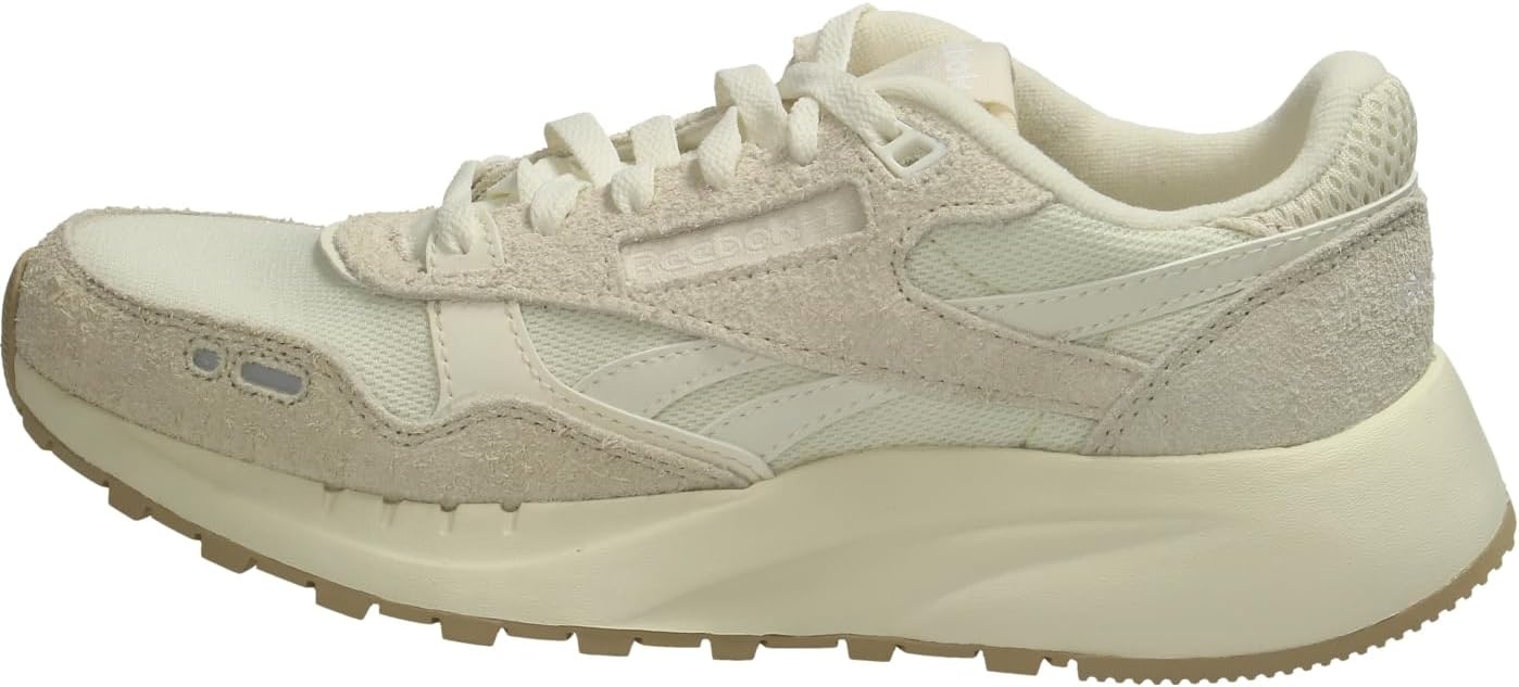 image:imageReebok Lifestyle Classic Leather 2400Vintage Chalk Chalk Alabaster