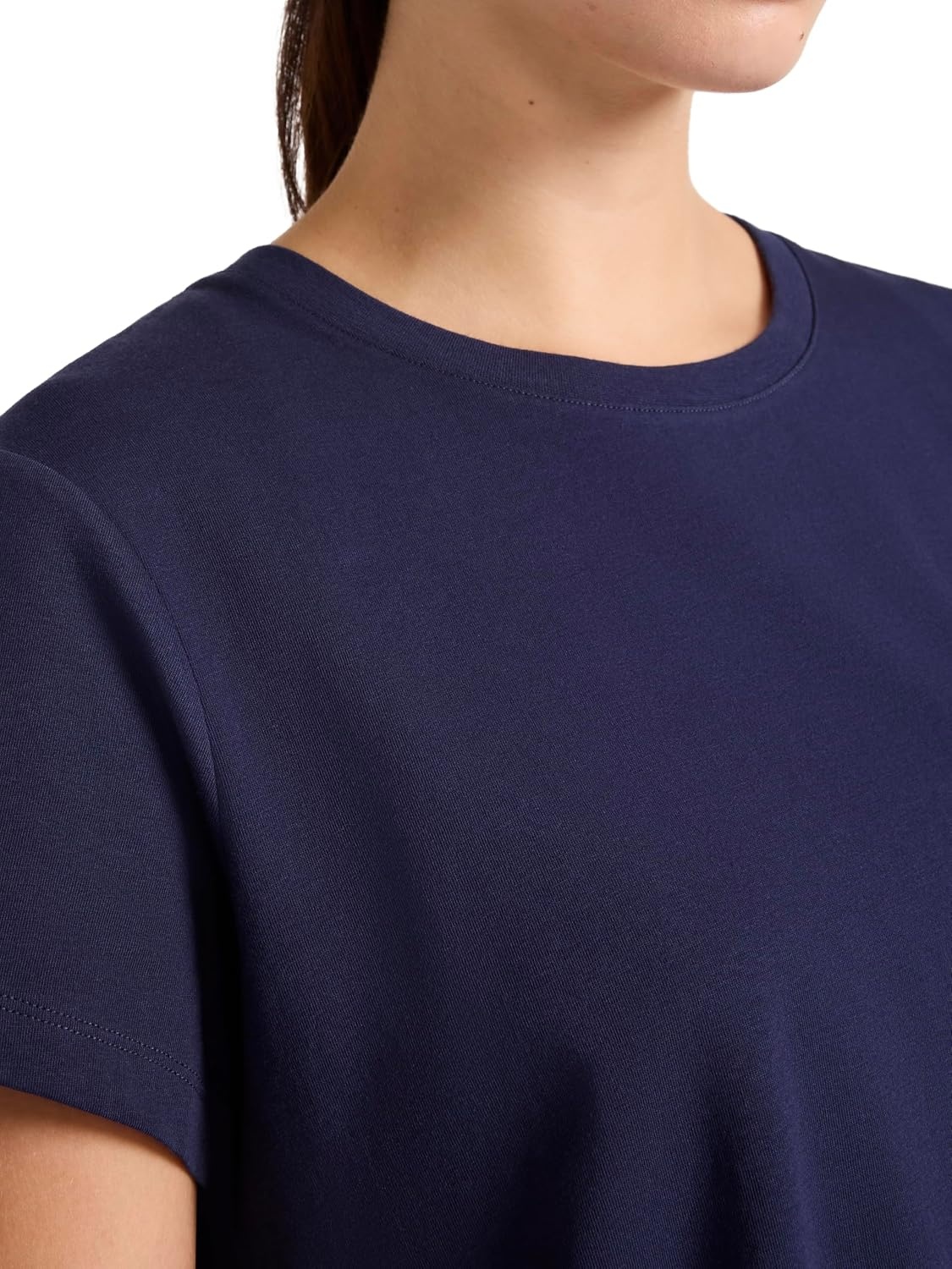 image:imageReebok Womens Hit Graphic Crewneck TShirt Standard Fit Lightweight Stretch Cotton FabricVector Navy